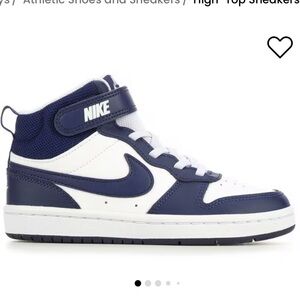 Nike Borough shoes, big kid 3.5 (unisex)